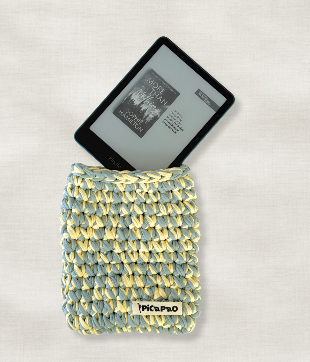 Light Blue/Yellow Kindle Crochet Pouch